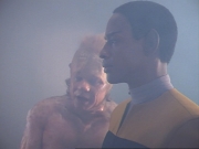 ariane179254_StarTrekVoyager_1x01_1x02-Caretaker_4405.jpg