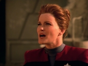 ariane179254_StarTrekVoyager_1x01_1x02-Caretaker_4661.jpg