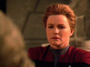 ariane179254_StarTrekVoyager_1x01_1x02-Caretaker_4668.jpg