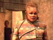 ariane179254_StarTrekVoyager_1x01_1x02-Caretaker_4680.jpg