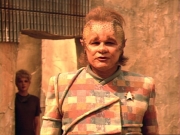 ariane179254_StarTrekVoyager_1x01_1x02-Caretaker_4688.jpg