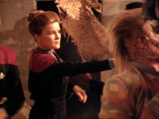 ariane179254_StarTrekVoyager_1x01_1x02-Caretaker_4748.jpg