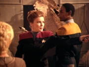 ariane179254_StarTrekVoyager_1x01_1x02-Caretaker_4769.jpg