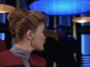ariane179254_StarTrekVoyager_1x01_1x02-Caretaker_4787.jpg