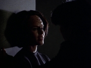 ariane179254_StarTrekVoyager_1x01_1x02-Caretaker_4819.jpg