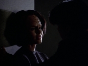 ariane179254_StarTrekVoyager_1x01_1x02-Caretaker_4820.jpg