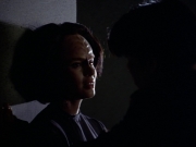 ariane179254_StarTrekVoyager_1x01_1x02-Caretaker_4821.jpg