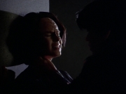 ariane179254_StarTrekVoyager_1x01_1x02-Caretaker_4823.jpg