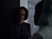 ariane179254_StarTrekVoyager_1x01_1x02-Caretaker_4936.jpg