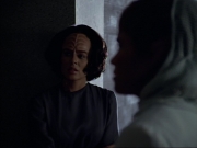 ariane179254_StarTrekVoyager_1x01_1x02-Caretaker_4951.jpg