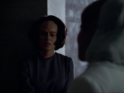 ariane179254_StarTrekVoyager_1x01_1x02-Caretaker_4952.jpg