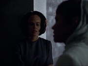 ariane179254_StarTrekVoyager_1x01_1x02-Caretaker_4953.jpg