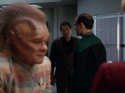 ariane179254_StarTrekVoyager_1x01_1x02-Caretaker_5004.jpg