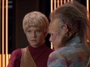 ariane179254_StarTrekVoyager_1x01_1x02-Caretaker_5050.jpg