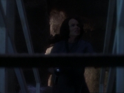 ariane179254_StarTrekVoyager_1x01_1x02-Caretaker_5323.jpg