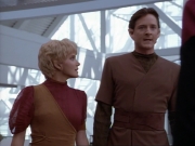 ariane179254_StarTrekVoyager_1x01_1x02-Caretaker_5478.jpg