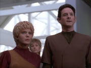 ariane179254_StarTrekVoyager_1x01_1x02-Caretaker_5484.jpg