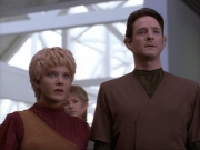 ariane179254_StarTrekVoyager_1x01_1x02-Caretaker_5486.jpg