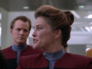 ariane179254_StarTrekVoyager_1x01_1x02-Caretaker_5491.jpg
