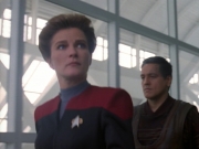 ariane179254_StarTrekVoyager_1x01_1x02-Caretaker_5546.jpg