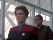ariane179254_StarTrekVoyager_1x01_1x02-Caretaker_5548.jpg