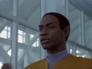 ariane179254_StarTrekVoyager_1x01_1x02-Caretaker_5550.jpg