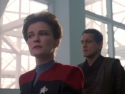 ariane179254_StarTrekVoyager_1x01_1x02-Caretaker_5570.jpg
