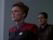 ariane179254_StarTrekVoyager_1x01_1x02-Caretaker_5586.jpg