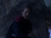 ariane179254_StarTrekVoyager_1x01_1x02-Caretaker_6024.jpg