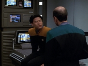 ariane179254_StarTrekVoyager_1x01_1x02-Caretaker_6151.jpg