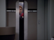ariane179254_StarTrekVoyager_1x01_1x02-Caretaker_6166.jpg
