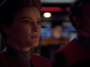 ariane179254_StarTrekVoyager_1x01_1x02-Caretaker_6179.jpg