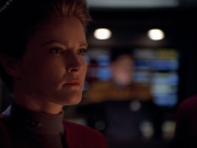 ariane179254_StarTrekVoyager_1x01_1x02-Caretaker_6180.jpg