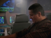 ariane179254_StarTrekVoyager_1x01_1x02-Caretaker_6282.jpg