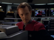 ariane179254_StarTrekVoyager_1x01_1x02-Caretaker_6308.jpg