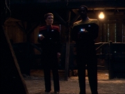 ariane179254_StarTrekVoyager_1x01_1x02-Caretaker_6329.jpg