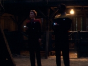 ariane179254_StarTrekVoyager_1x01_1x02-Caretaker_6335.jpg
