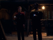 ariane179254_StarTrekVoyager_1x01_1x02-Caretaker_6340.jpg