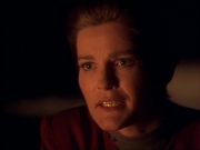 ariane179254_StarTrekVoyager_1x01_1x02-Caretaker_6453.jpg