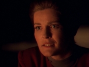 ariane179254_StarTrekVoyager_1x01_1x02-Caretaker_6454.jpg