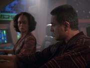 ariane179254_StarTrekVoyager_1x01_1x02-Caretaker_6625.jpg
