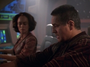 ariane179254_StarTrekVoyager_1x01_1x02-Caretaker_6627.jpg