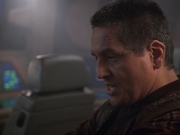 ariane179254_StarTrekVoyager_1x01_1x02-Caretaker_6643.jpg