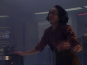 ariane179254_StarTrekVoyager_1x01_1x02-Caretaker_6672.jpg