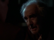 ariane179254_StarTrekVoyager_1x01_1x02-Caretaker_6768.jpg