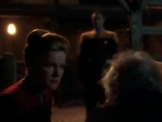 ariane179254_StarTrekVoyager_1x01_1x02-Caretaker_6776.jpg