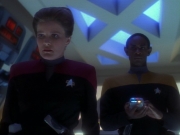 ariane179254_StarTrekVoyager_1x01_1x02-Caretaker_6862.jpg
