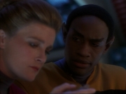 ariane179254_StarTrekVoyager_1x01_1x02-Caretaker_6911.jpg
