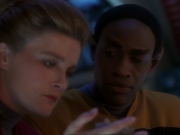 ariane179254_StarTrekVoyager_1x01_1x02-Caretaker_6914.jpg