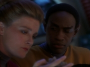 ariane179254_StarTrekVoyager_1x01_1x02-Caretaker_6916.jpg